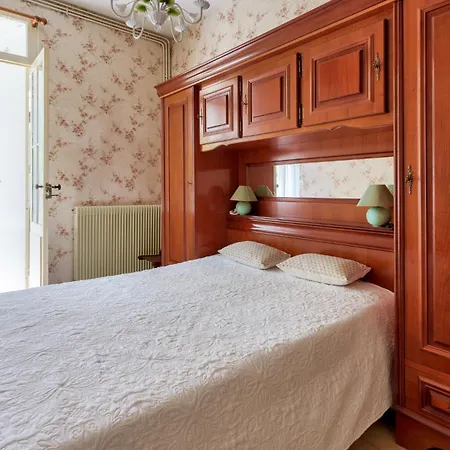 Maisonnette 250m Hébergement de vacances
